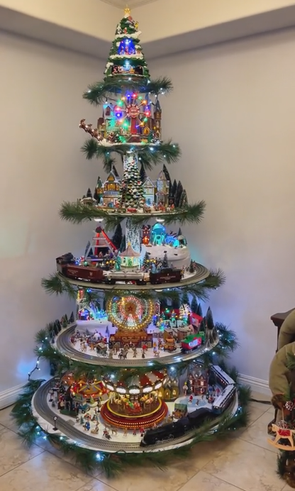 Sapin de Noël avec grande roue (avec trains, grande roue, maisons illuminées)